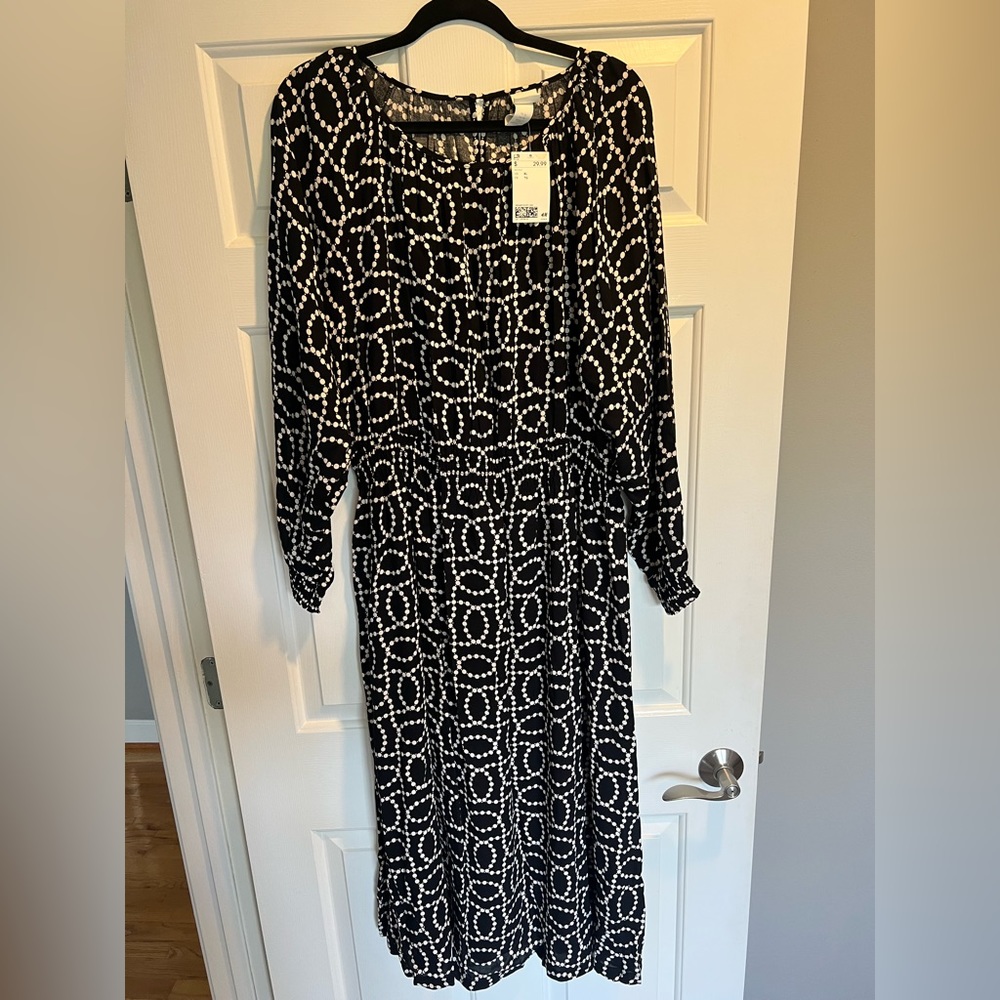 Old Navy, Brand new with Tags, black & white maxi dress